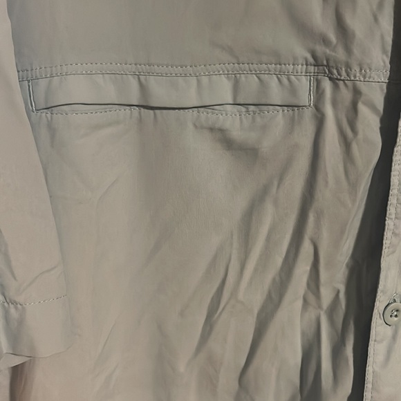 Short Sleeve Button Up Northface shirt - Picture 4 of 6